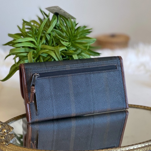 Vintage Liz Claiborne trifold wallet in navy plaid - Picture 7 of 12